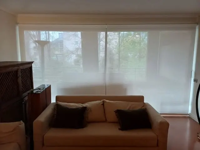 Cortinas roller instaladas por Full Roller en casa de un cliente